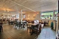 Auberge la Chocolatiere Hotels in Ayers Cliff