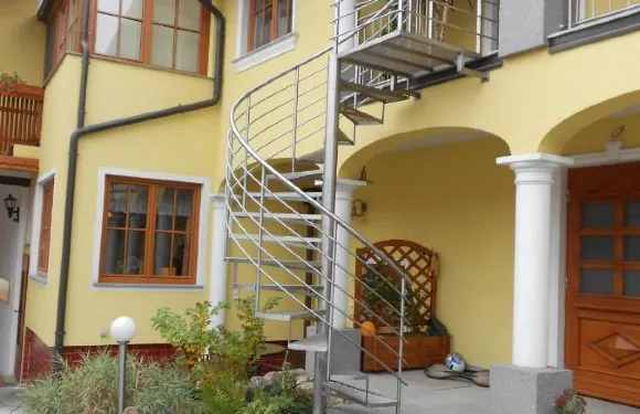 為內吉特-蓋斯特茲梅爾茲姆斯瓦爾貝內斯特酒店