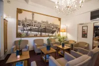 Hotel the Lord