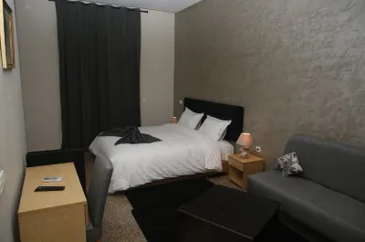 포인트 뒤 주르  호텔