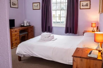The Crown Hotel Hotel di Alton