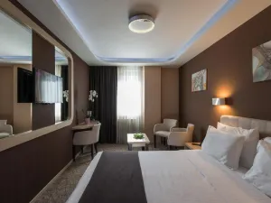 Garni Hotel Aveny