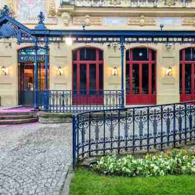 Noemys Néris Les Bains - hôtel restaurant Hotel Exterior