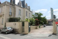 Logis Hôtel Beauséjour Отели в г. Дьене