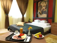 La Favorita Guesthouse Boutique Hotel a Comuna Ghercesti