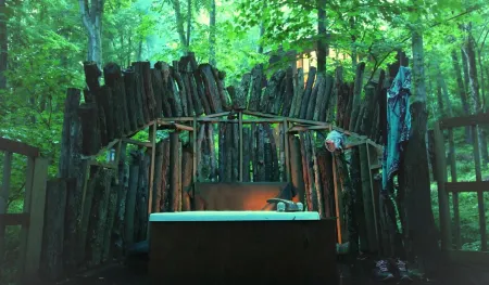 Lost River Hostel Отели в г. Уэст-Баден-Спрингс