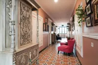 Nonies Huis Cibubur Hotels in Cimanggis