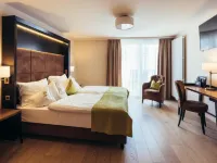 Genusshotel Goldene Rose Hotels in Silandro