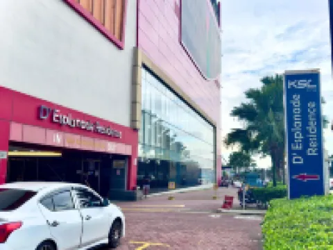 JB City Shopping Mall Apartment