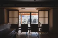 Sui Suwako - breakfast
