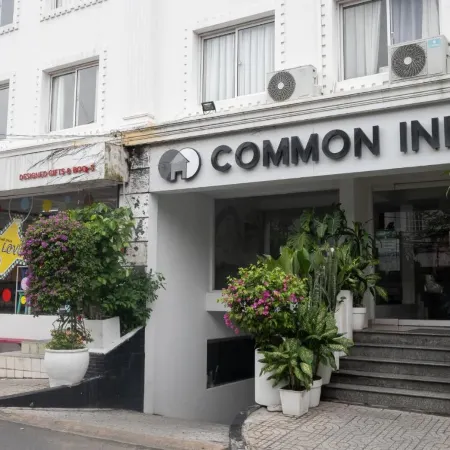 Common Inn Thao Dien Отели рядом с достопримечательностью «Курортный отель Binh Quoi 2»