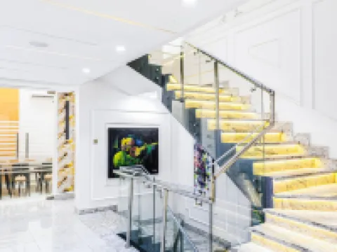 Executive Hotel and Suites Ξενοδοχεία στην πόλη Agege