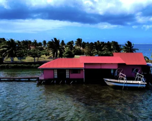 Moana Lodge Hotels in Raiatea