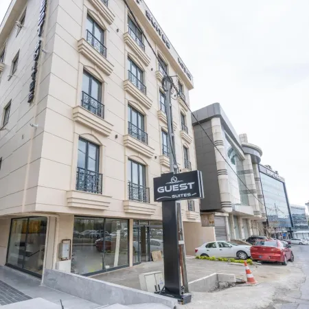 Guest Suites Отели рядом с достопримечательностью «Малтепе»