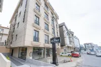 Guest Suites Hotels near Maltepe
