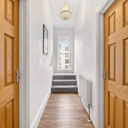 Seafront Duplex Worthing Beach - Sea Views 8 Guests Hotels in Worthing