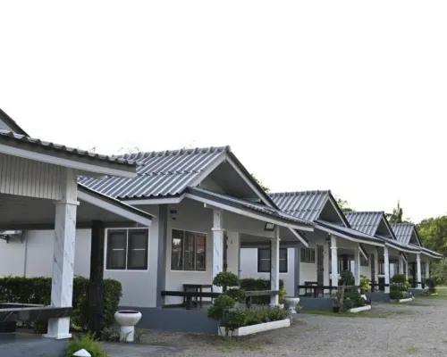 Laydee Resort Ξενοδοχεία στην πόλη Pathio