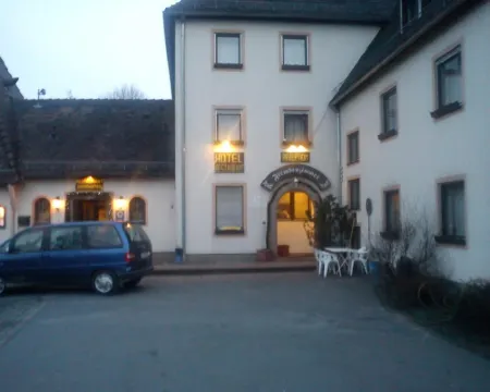 Hotel-Restaurant Hellmann Hotels in Nurnberger Land