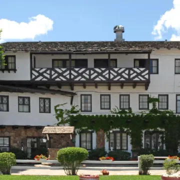 Hotel El Rancho