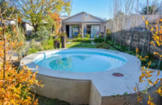 Mirabel Guesthouse