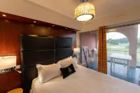 Mer and Golf Apart-Hotel Hotels near Eglise Saint-Leon.