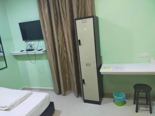 Leaf Guest House