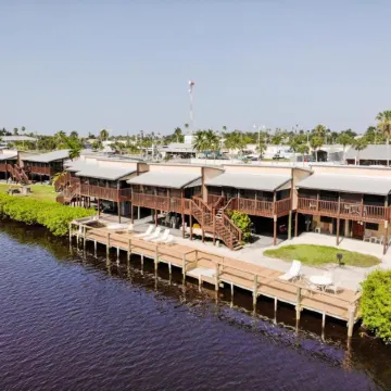 River Wilderness Waterfront Cabins