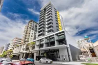 Kula Wollongong Hotels in Figtree