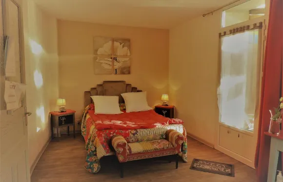 多吉桑內住宿酒店