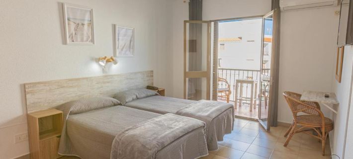Hotel Tres Jotas Conil Hotels in La Janda