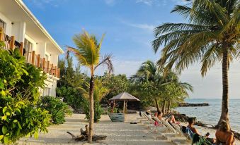 The Sunset Villa