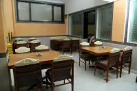 Hotel Surguru - พร้อมอาหารเช้า