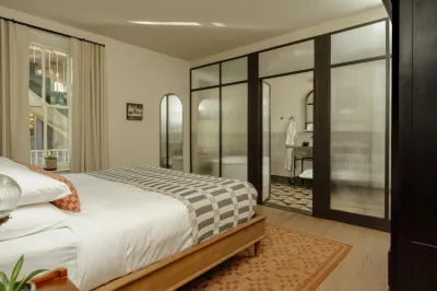 Anna and Bel Отели рядом с достопримечательностью «Bow Wow Dog Park»