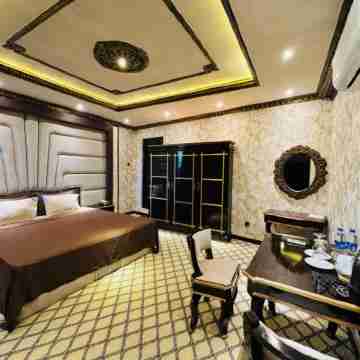 Yuki Grand Hotel Rooms