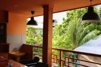 Ever Blue Guest House Hotel a Gangehi