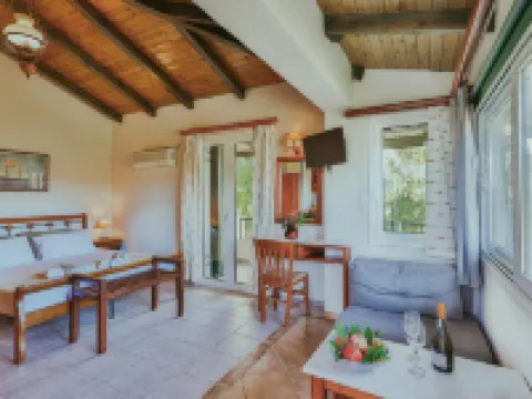 Sunny Garden Aparthotel Hotels in Epidaurus