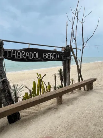 รูปภาพของธราดล บีช รีสอร์ท