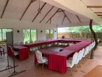 Hillstone Safari Lodge - bar