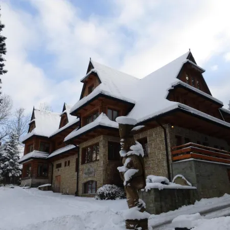 Hotel Dwór Karolówka