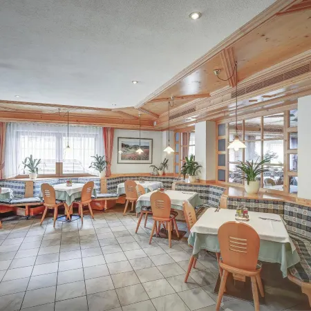 Ahrner Wirt Apartments