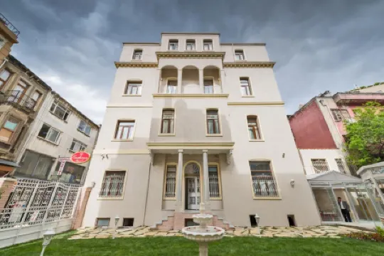 Enderun Hotel Istanbul Отели рядом с достопримечательностью «Гранд базар»