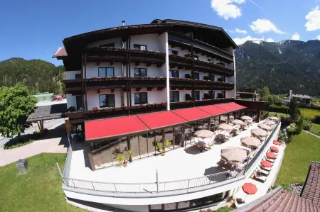 Hotel Achentalerhof Отели в г. Гемайнде Ахенкирх