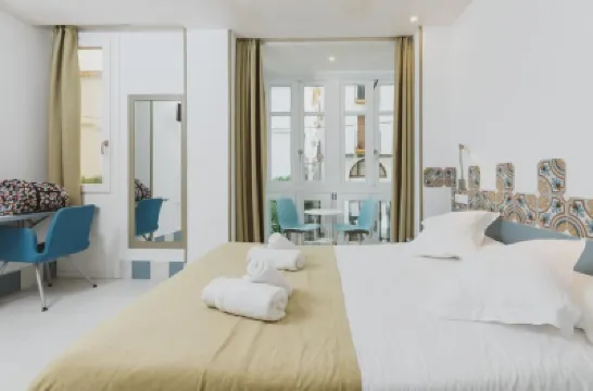 格拉維納旅館 鄰近Castillo de Guzman城堡的酒店