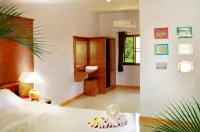 Chao Phraya Home Hoteles cerca de Wat Chanuan