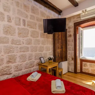 Eddie's Sea View Rooms Old Town Hoteles cerca de Palacio Sponza