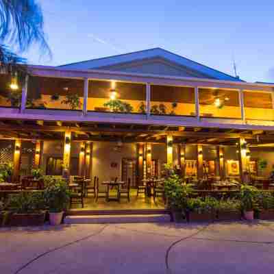 Best Western Plus Belize Biltmore Plaza Hotel Exterior