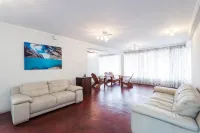 InkaHuset Airport Hotels near Jorge Chavez International Airport