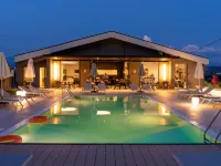 Ellopia Point Hotel Ξενοδοχεία στην πόλη Μπιζάνι