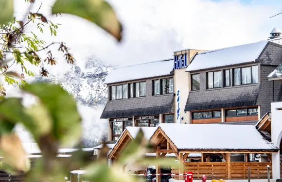 聖羅西山林酒店