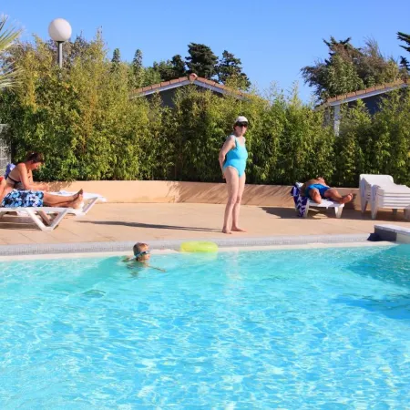 Camping Hameau Des Cannisses